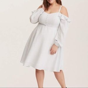 NWOT Torrid Swing Cold Shoulder Dress